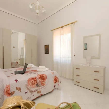Centrally-located In * Sorrente
