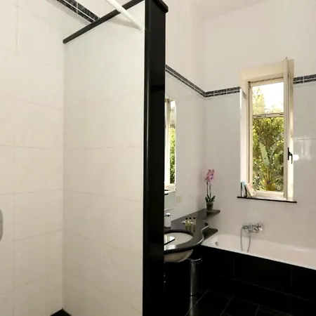 Centrally-located In Appartement Sorrente